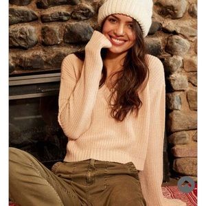 Tillys brand cute pink cable knit crop sweater